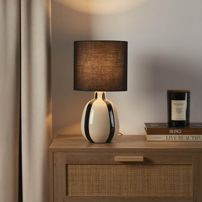 Retro gestreifte tischlampe - warmes umgebungslicht - keramik schwarz creme - zuhause büro